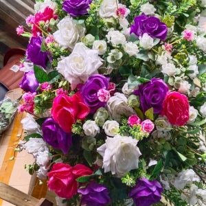 Mixed roses of different colors